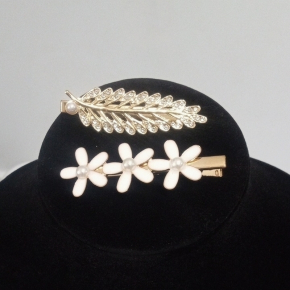 ELEGANT GOLD PEARL AND WHITE ENAMEL HAIR CLIPS SET  2-PIECE HAIRPINS SET NWT